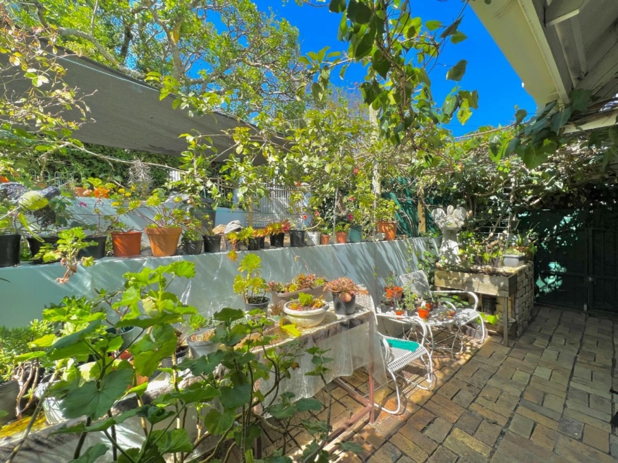 To Let 1 Bedroom Property for Rent in Uniepark Western Cape